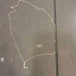 14 k gold‎ L letter necklace